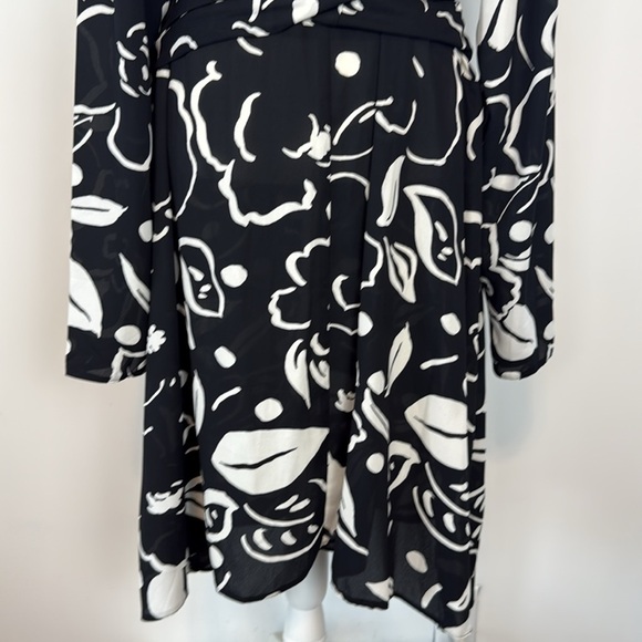 ASOS DESIGN Wrap Front Midi Dress in Abstract Floral Print. Plus Size 24. NWT. - Picture 7 of 10